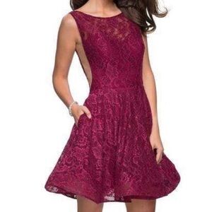 NWT La Femme lace short mini length cocktail party dress Sz 4 Boysenberry